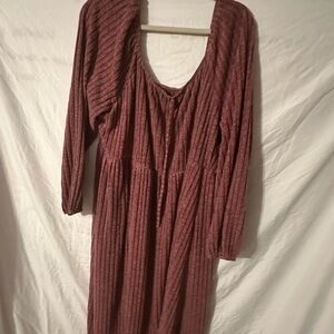 Old Navy Ribbed Long Sleeve Dress in Burgundy